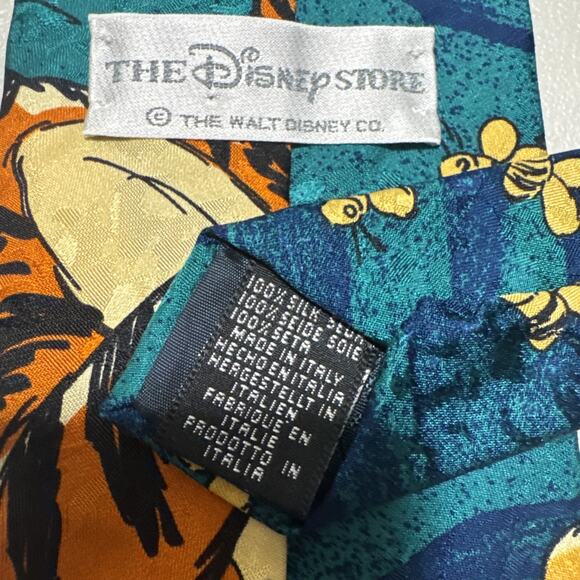 The Disney Store Winnie The Pooh Tigger Eeyore Silk Tie Made in Italy Mens Gift - Picture 2 of 11